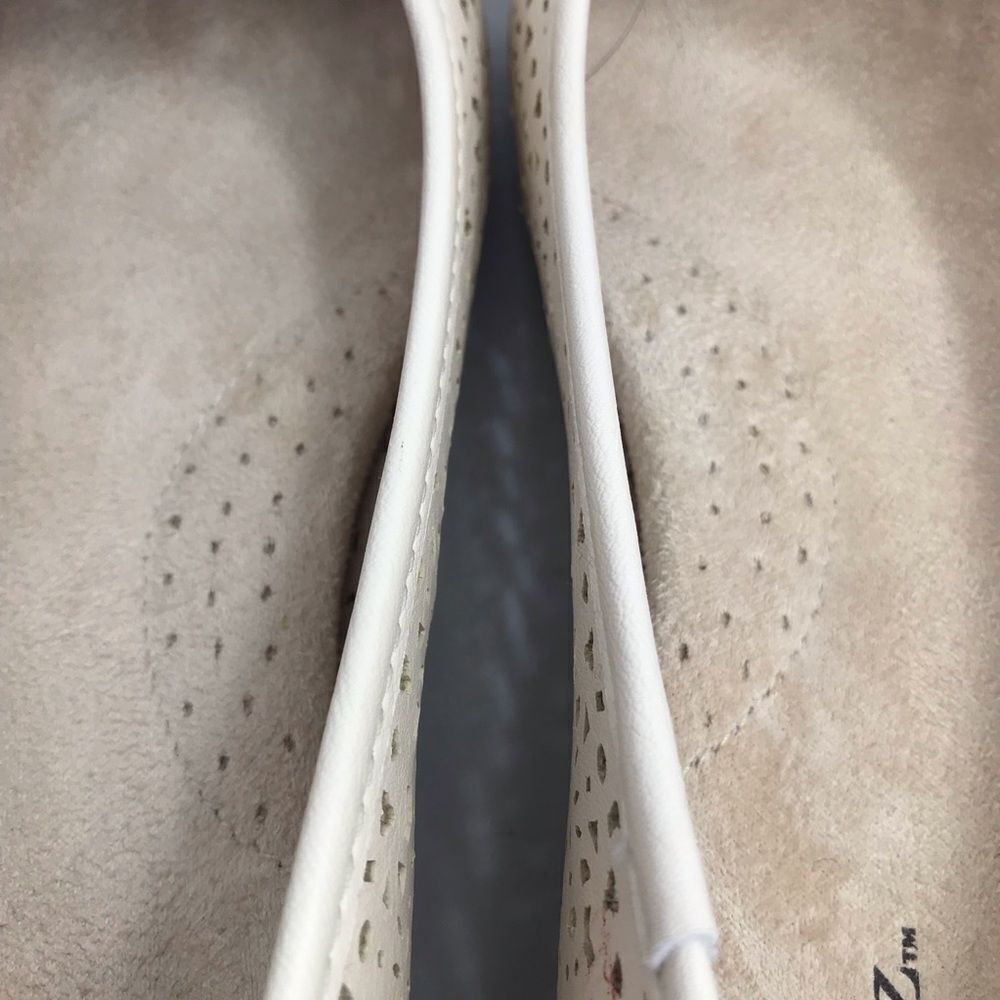 Solanz Cream Laser Cut Faux Leather Slip On Memory Foam Ballet Flats - Picture 10 of 14